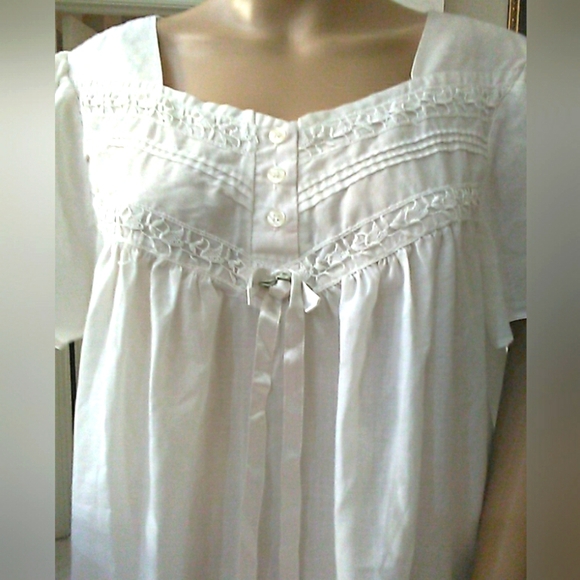 VINTAGE Carriage Court White Lace Nightgown LACE ROSE FAB. CONDITION. PTP 21-23 - Picture 3 of 8